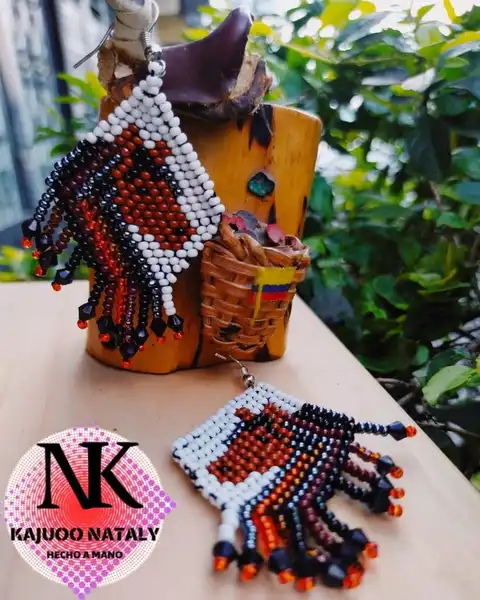 Aretes caballos